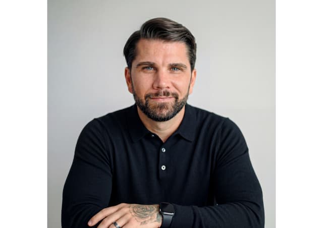 Daniel Langley, founder of SixFigureOS